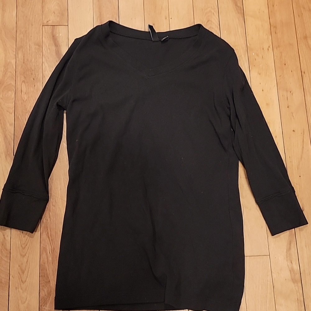 Black cotton shirt.